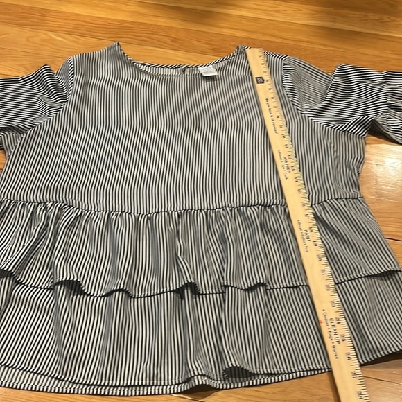 Time and tru striped ruff blouse size XXXL(22). - Picture 7 of 7